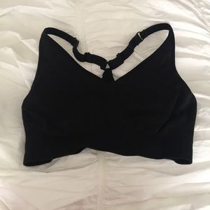 Black sports bra